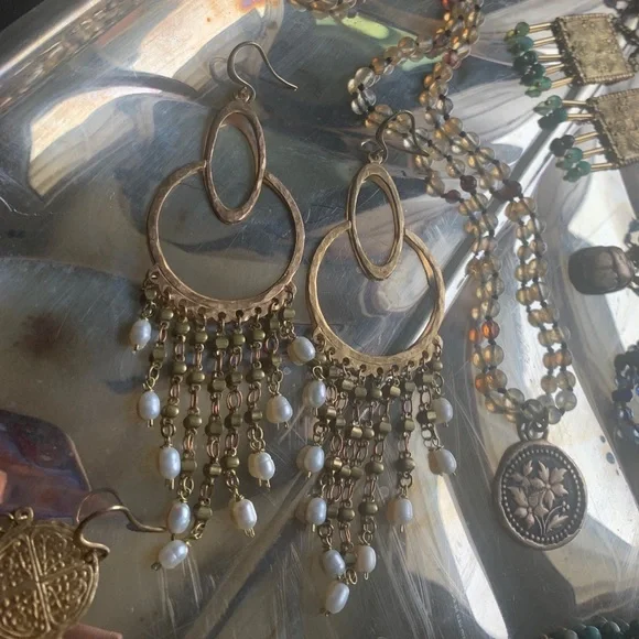 Handmade pearl duster earrings - Picture 7 of 9